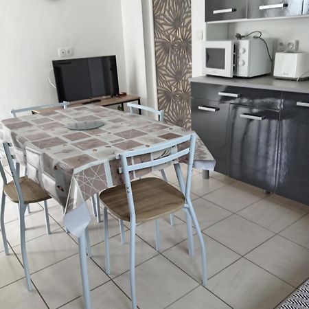Location Saisonniere Apartman Cozes Kültér fotó