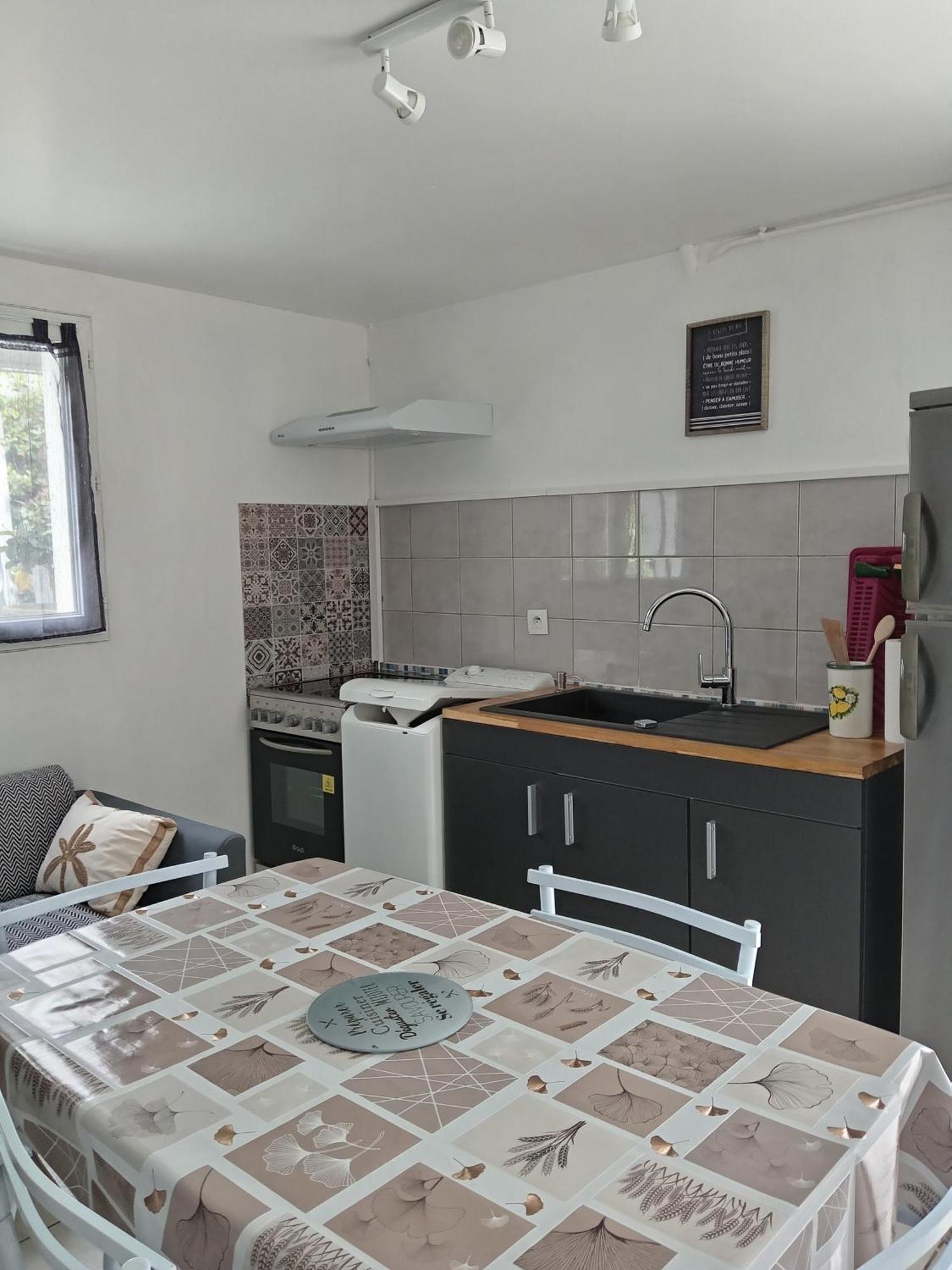 Location Saisonniere Apartman Cozes Kültér fotó